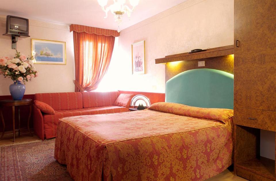 ホテル アンティカ カーサ カレットーニ ヴェネツィア 部屋 写真